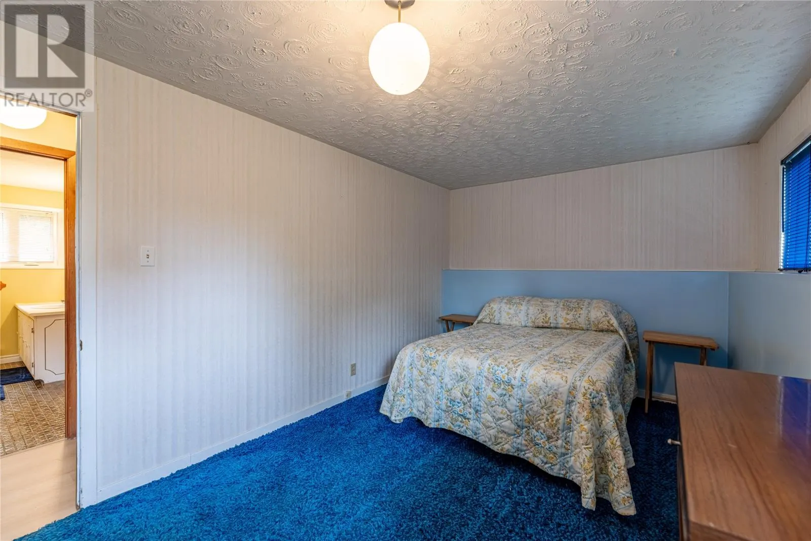 44 Valleyview Crescent