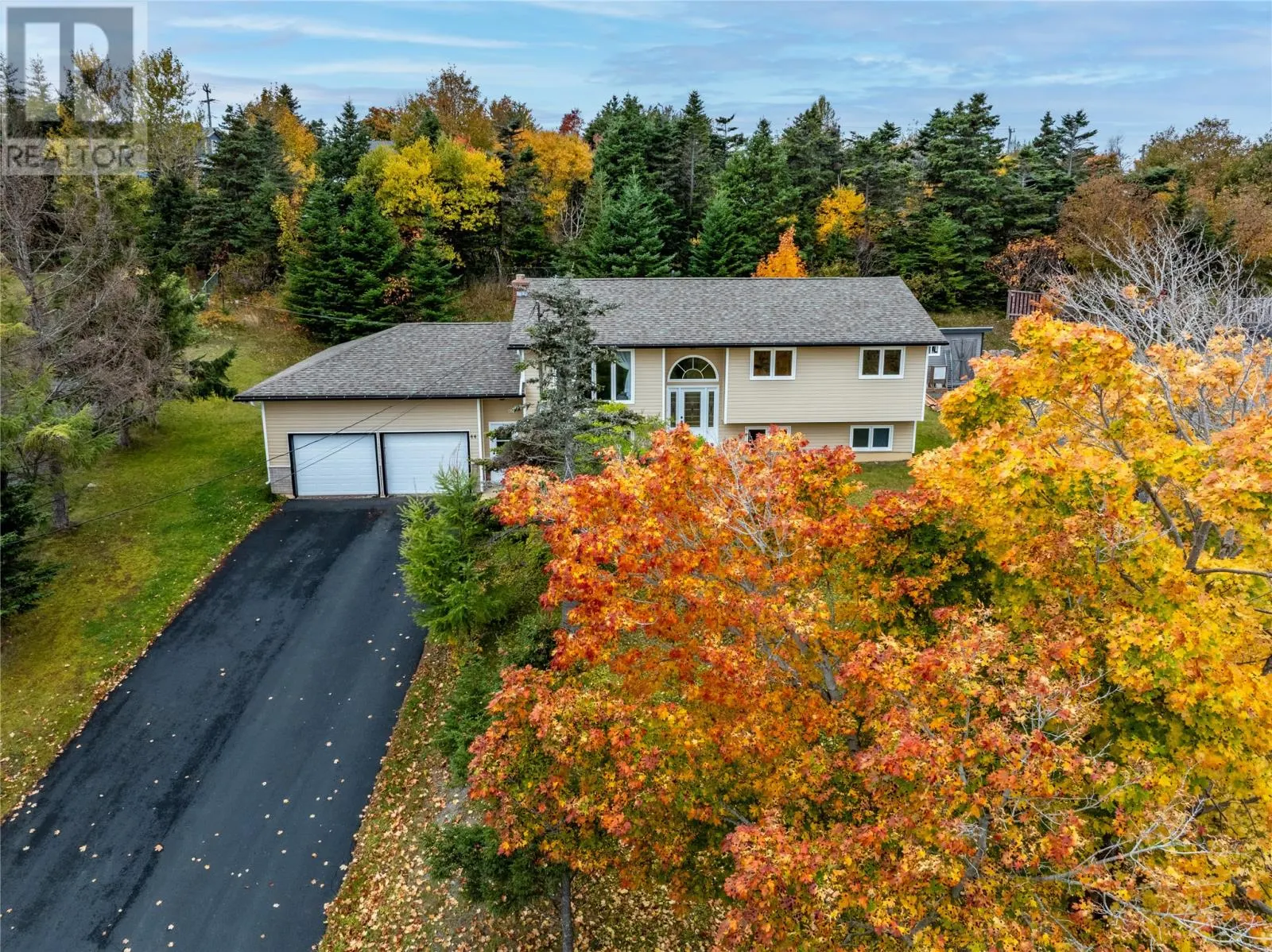 44 Valleyview Crescent