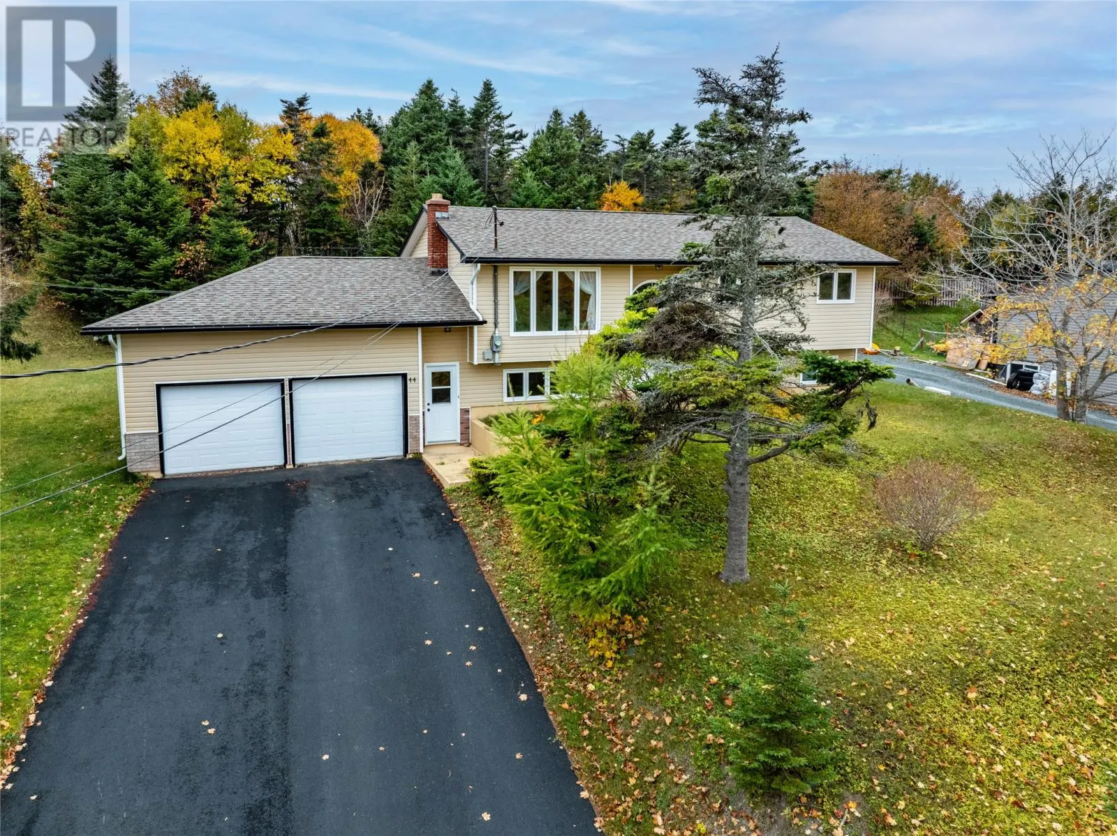 44 Valleyview Crescent