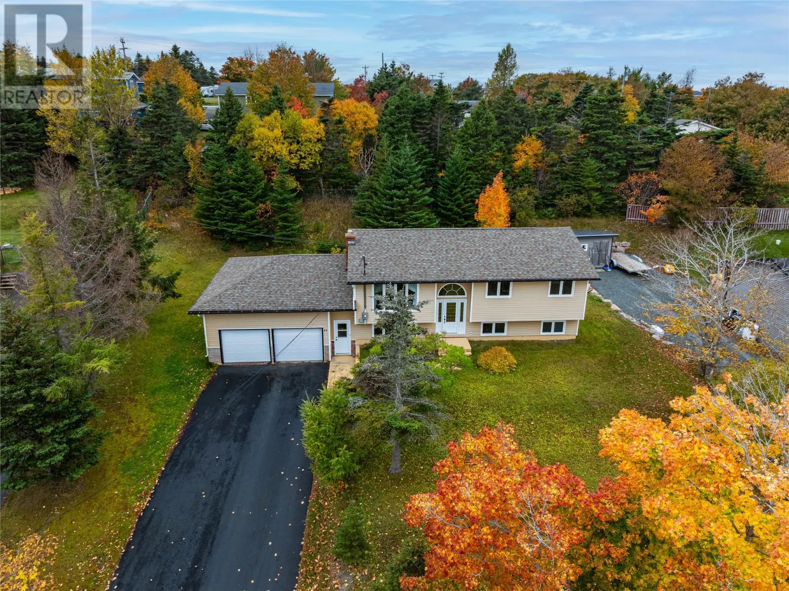 44 Valleyview Crescent