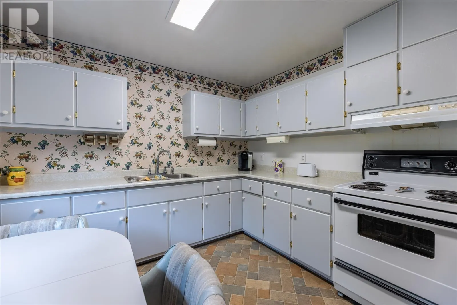 44 Valleyview Crescent