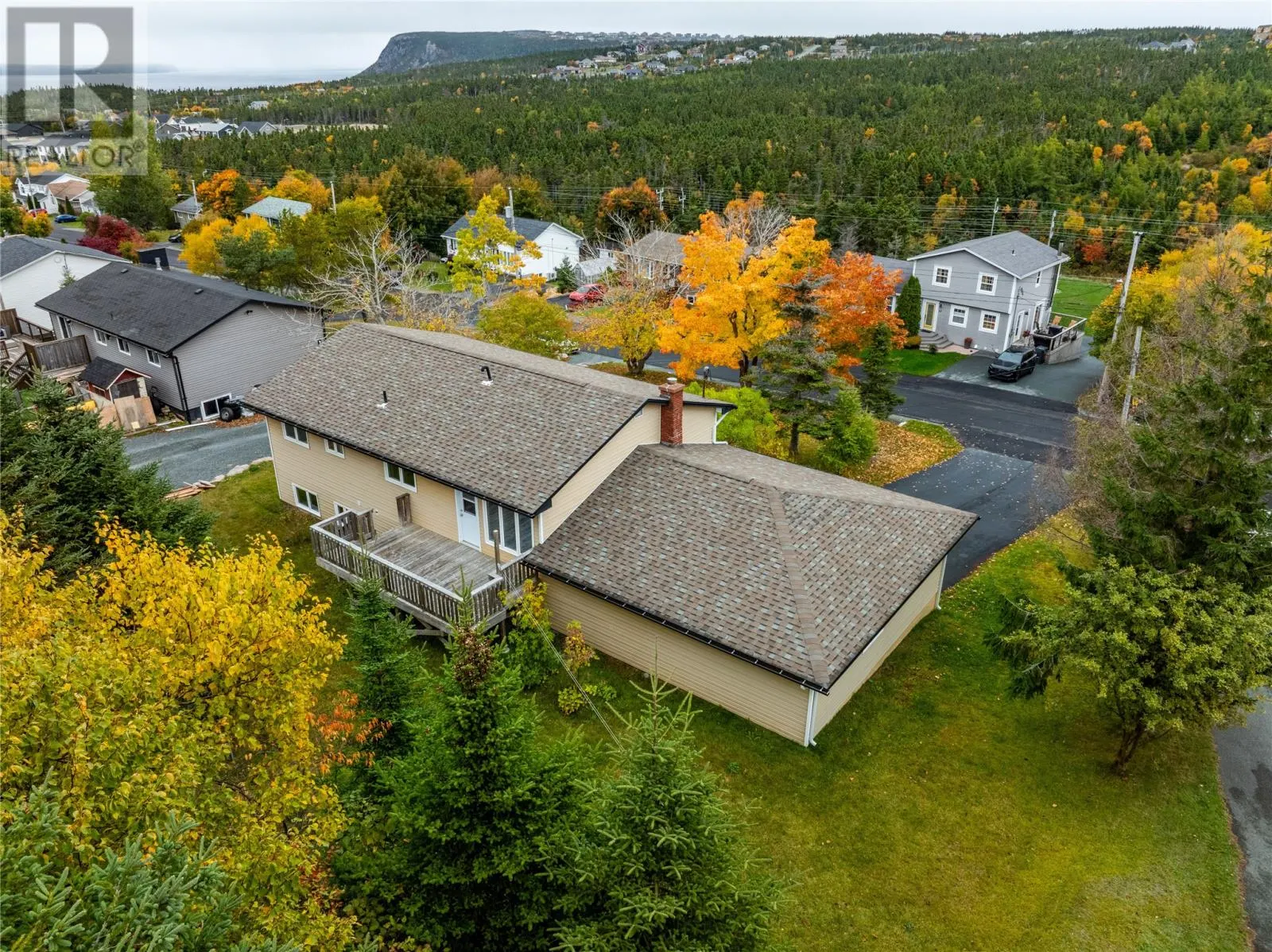 44 Valleyview Crescent