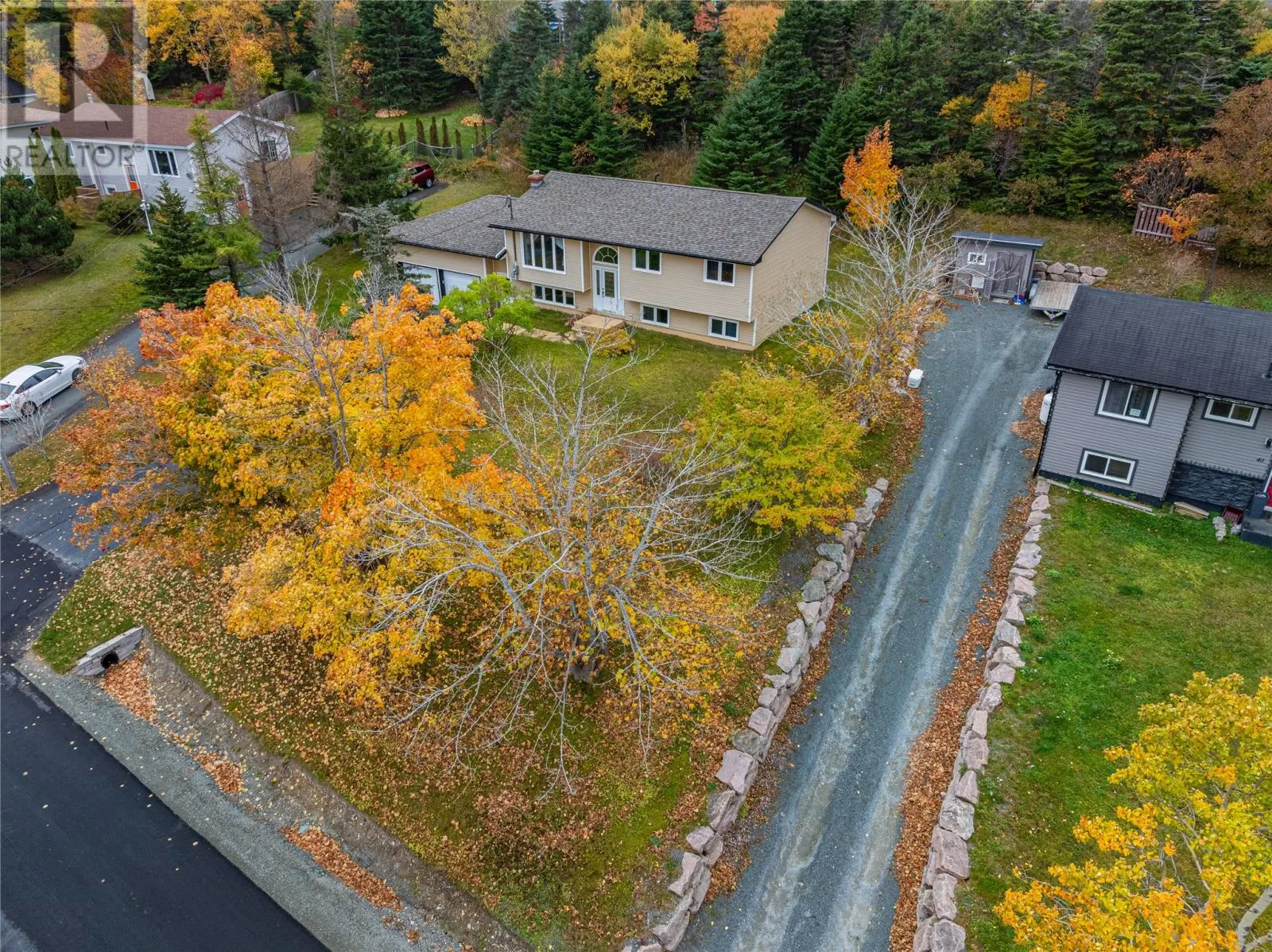 44 Valleyview Crescent