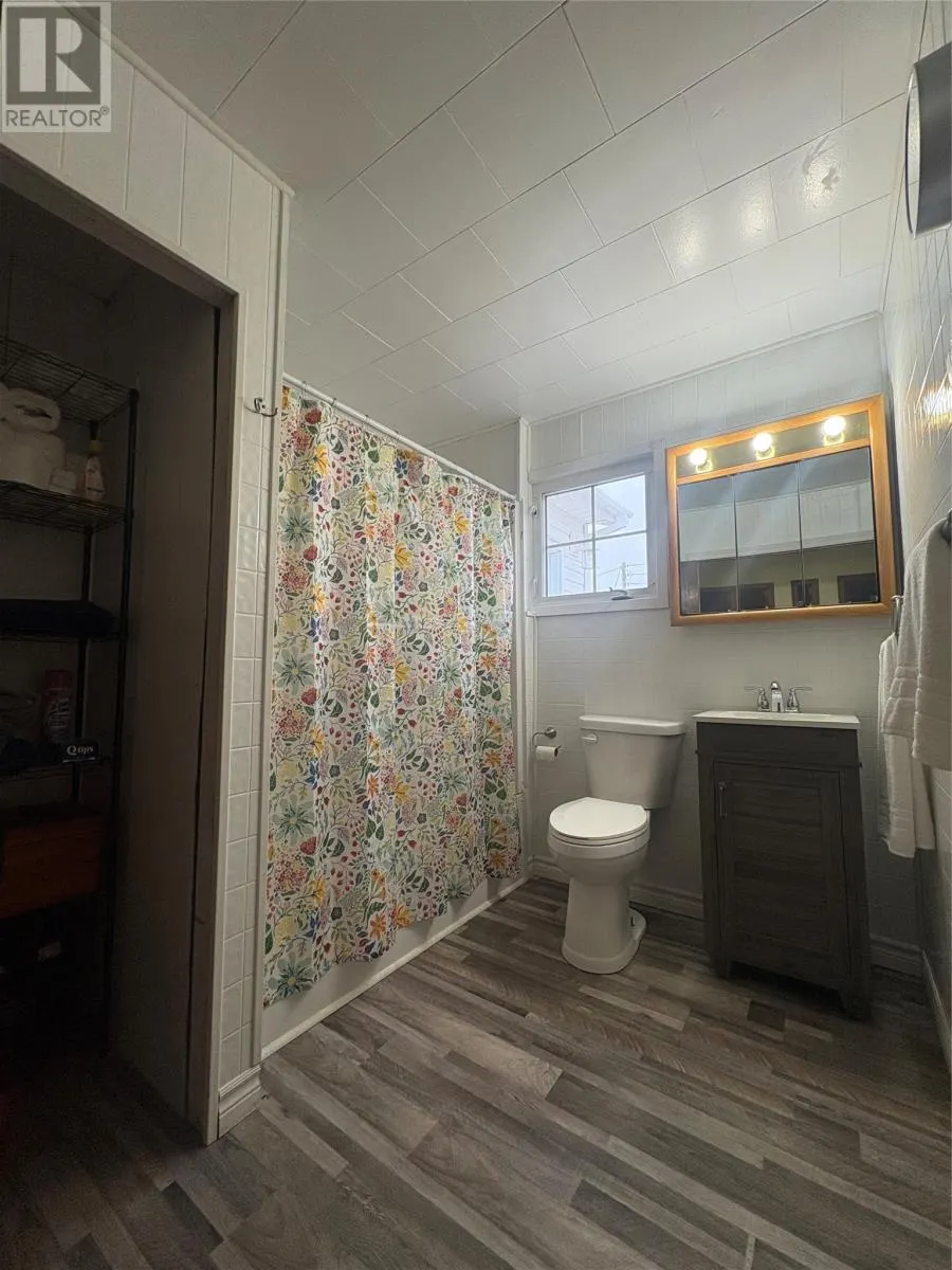 23A Foster-Ward Road