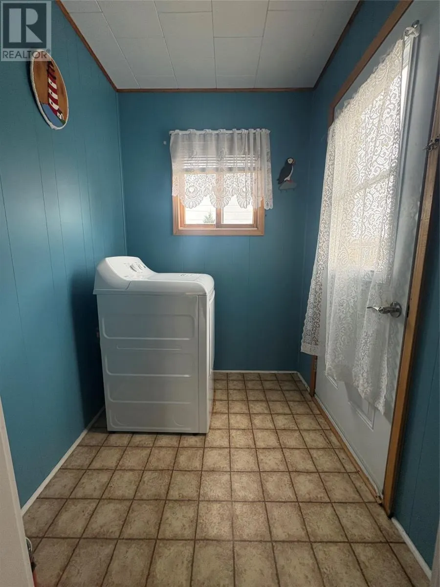 23A Foster-Ward Road