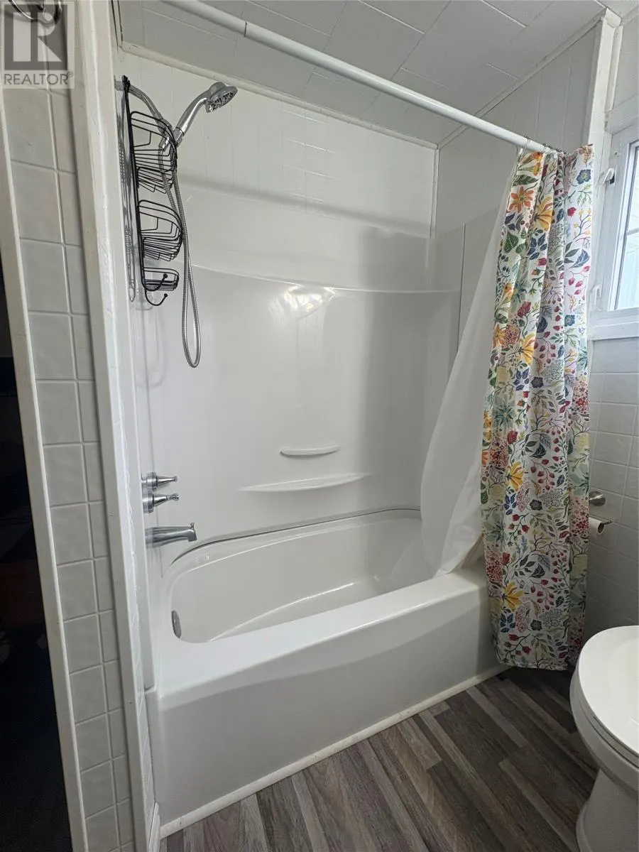 23A Foster-Ward Road