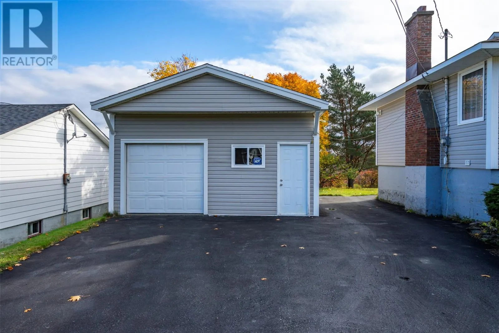 129-135 Country Road