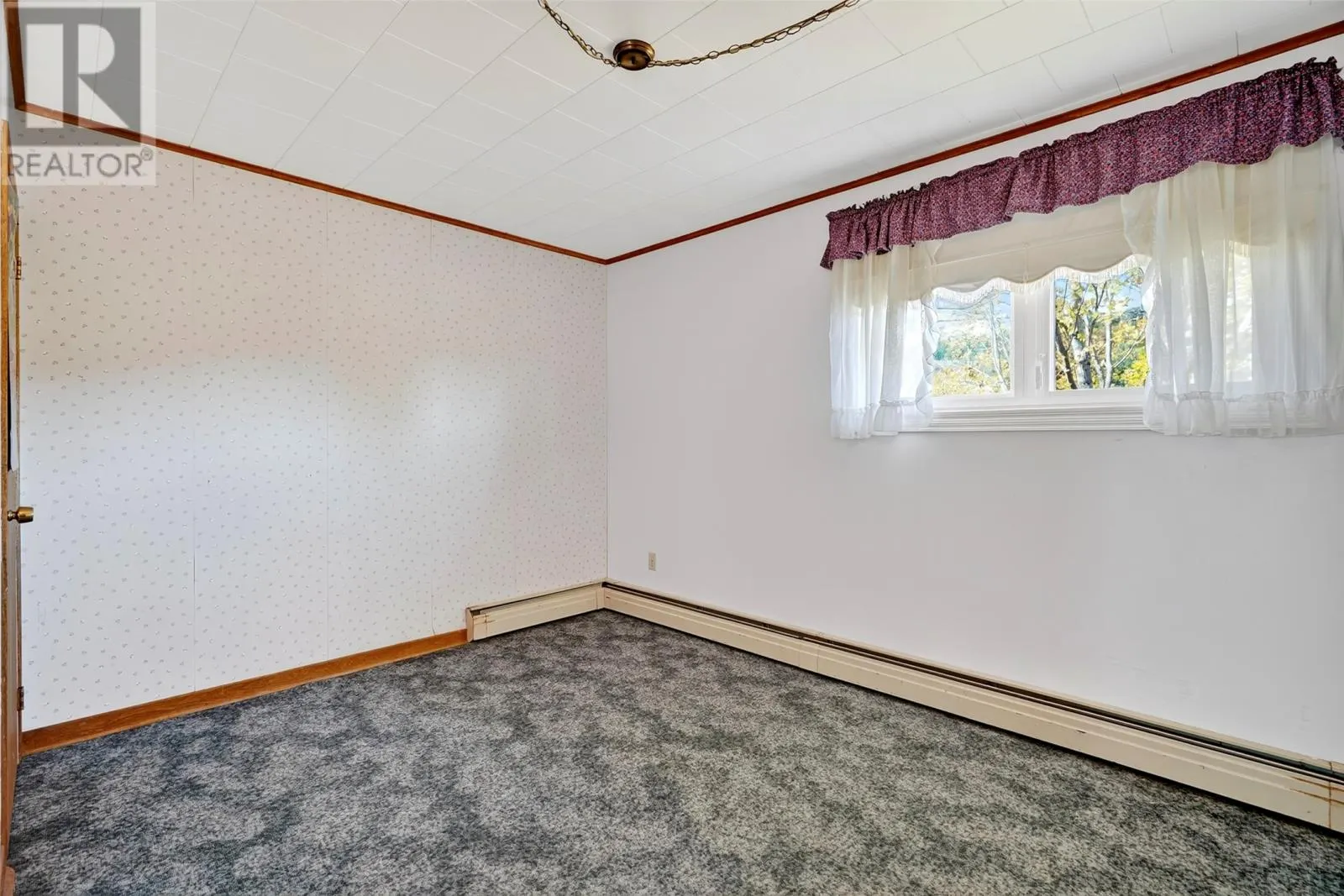 129-135 Country Road