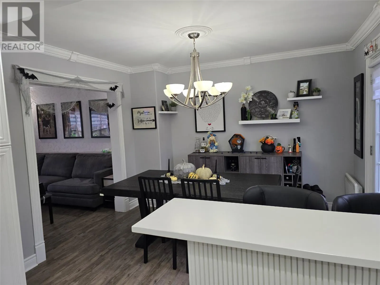 753 Stirling Crescent