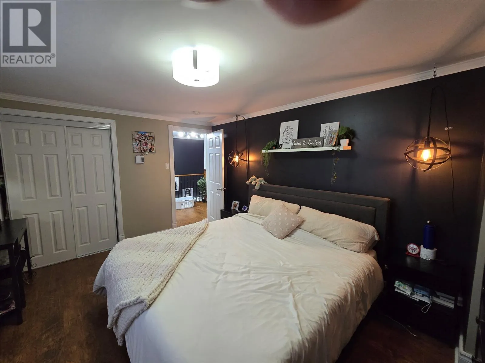 753 Stirling Crescent