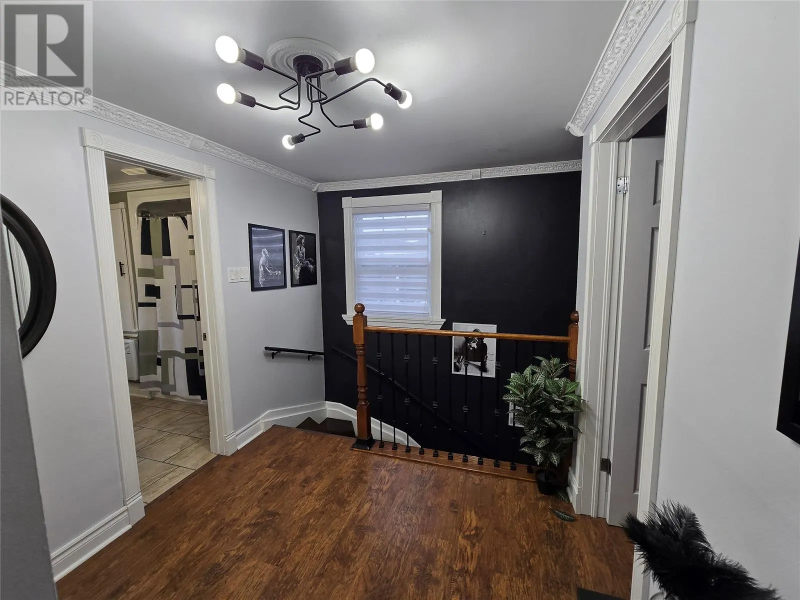 753 Stirling Crescent