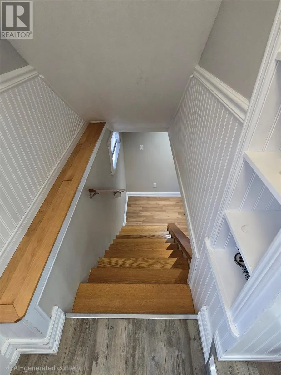 753 Stirling Crescent