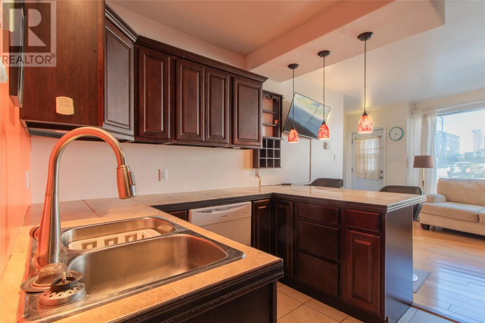 39-41 Freshwater Road