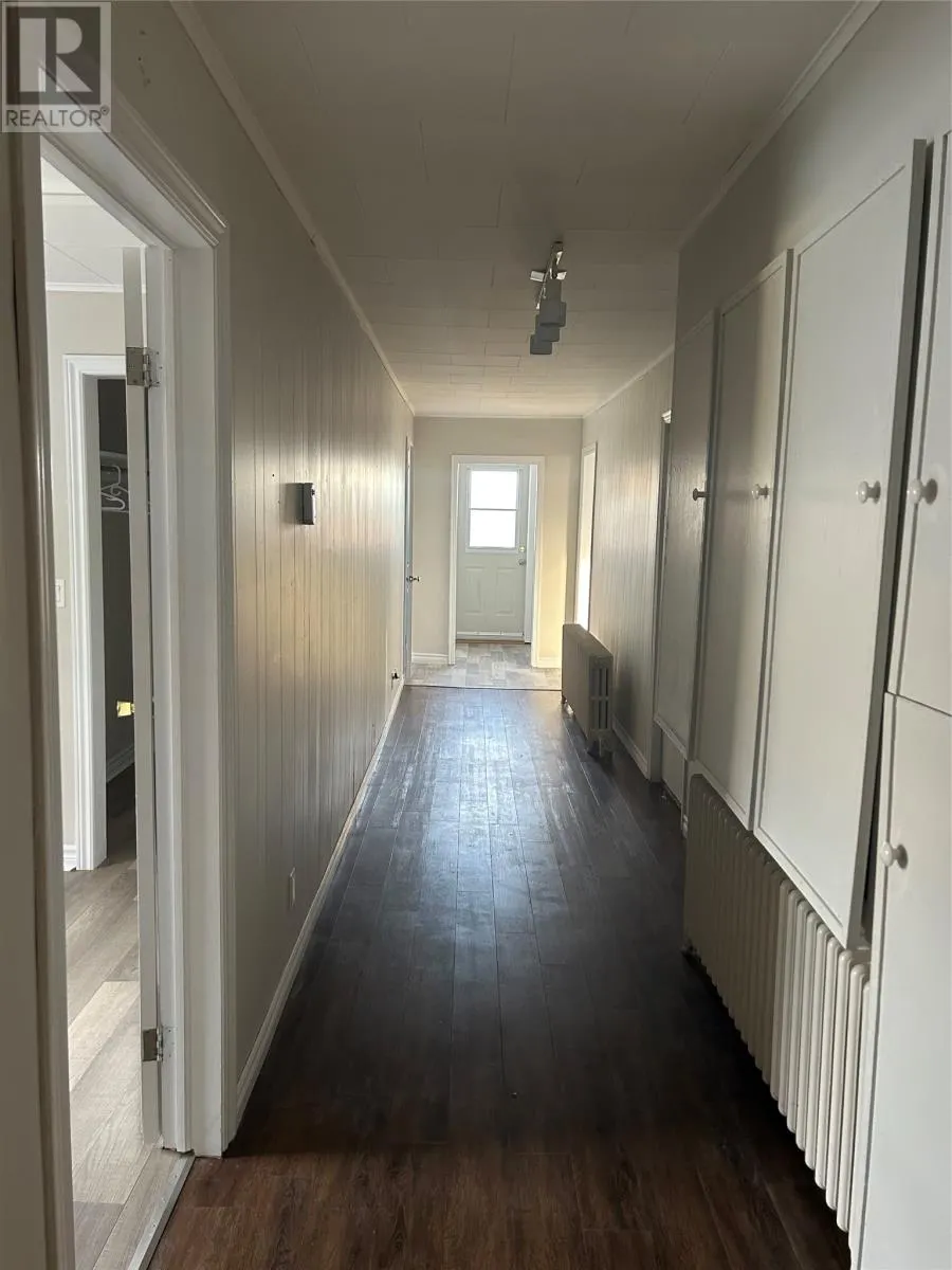 8 Old Church Road