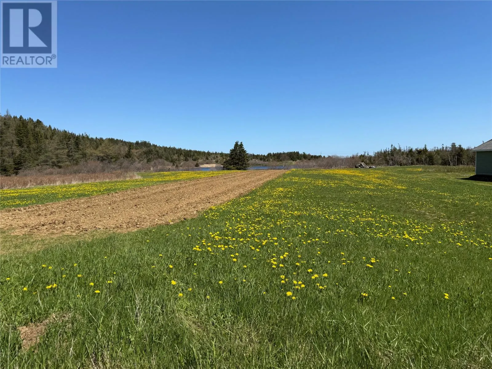 38 North Side Road