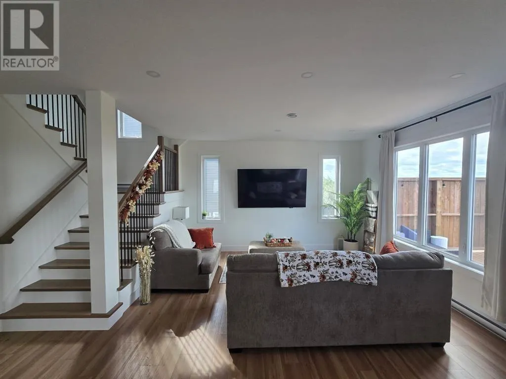 1-3 Kinglet Way