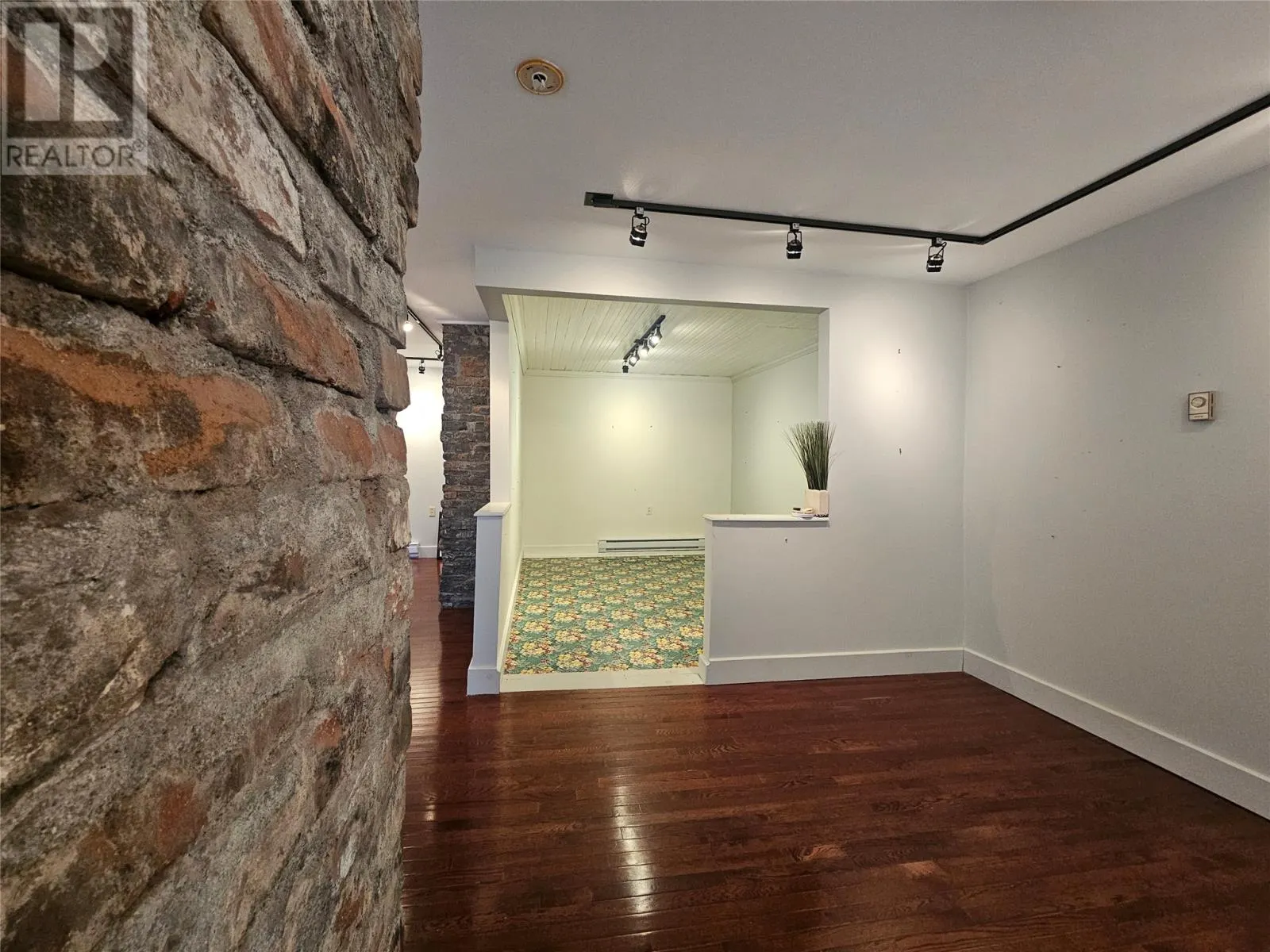 28 Seaview Drive