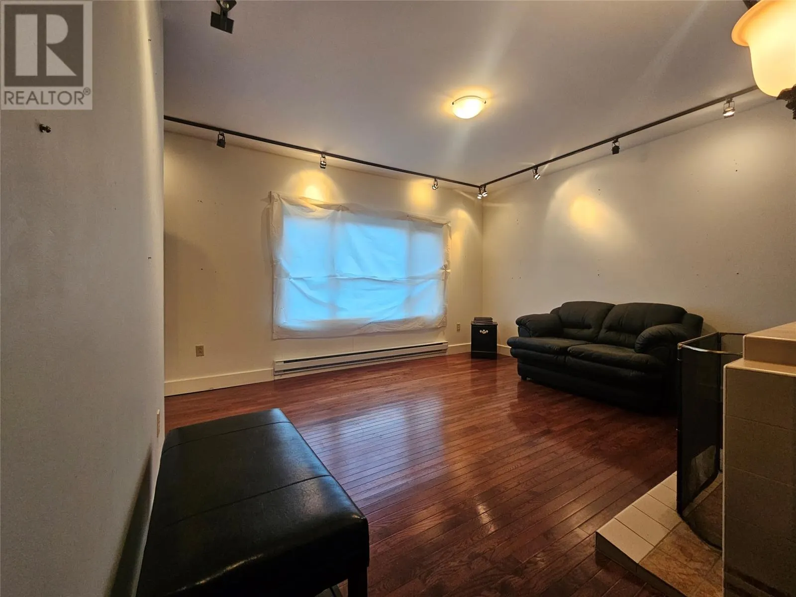 28 Seaview Drive