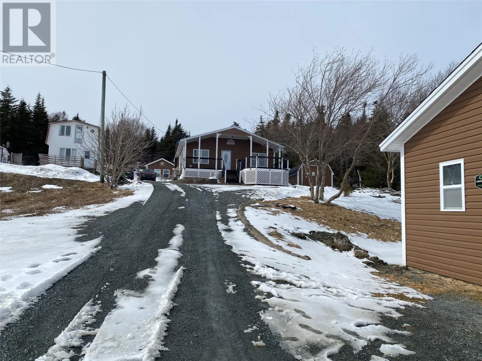5 Snow's Pond Road