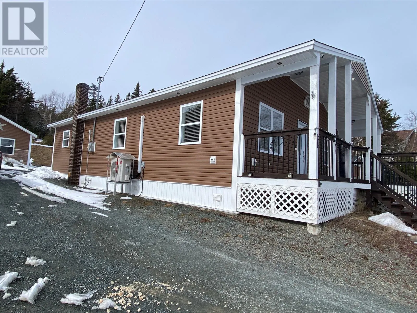 5 Snow's Pond Road