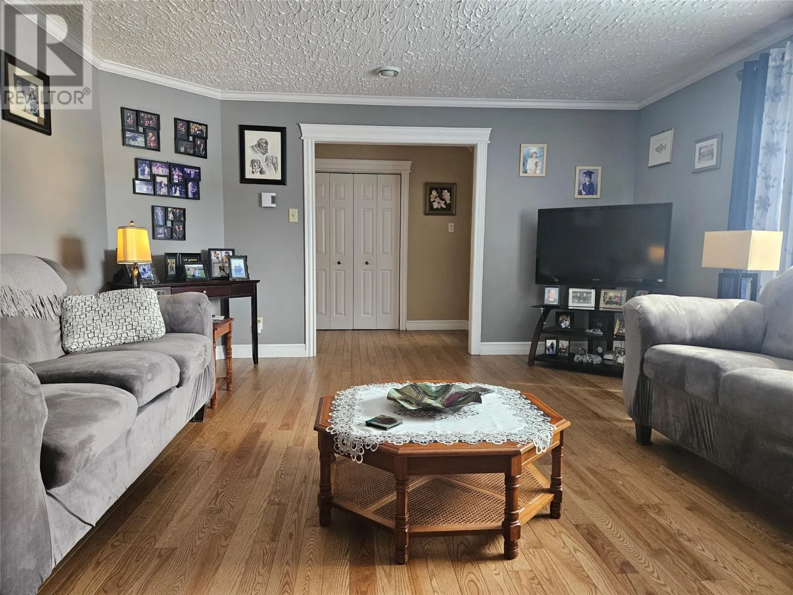 7 Dunford Place