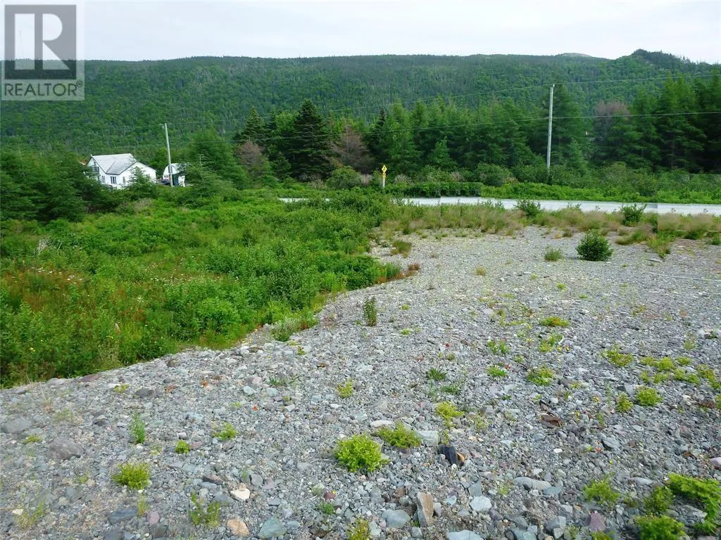 2-4 Snows Pond Road