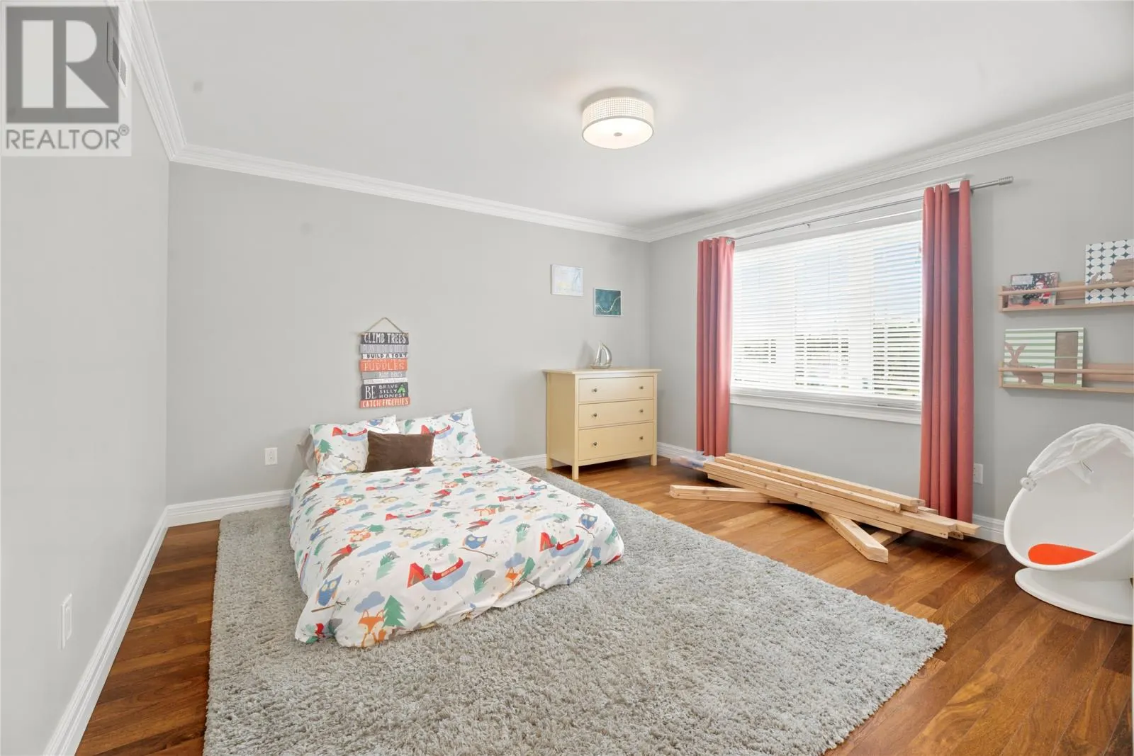 8 Harvey Place