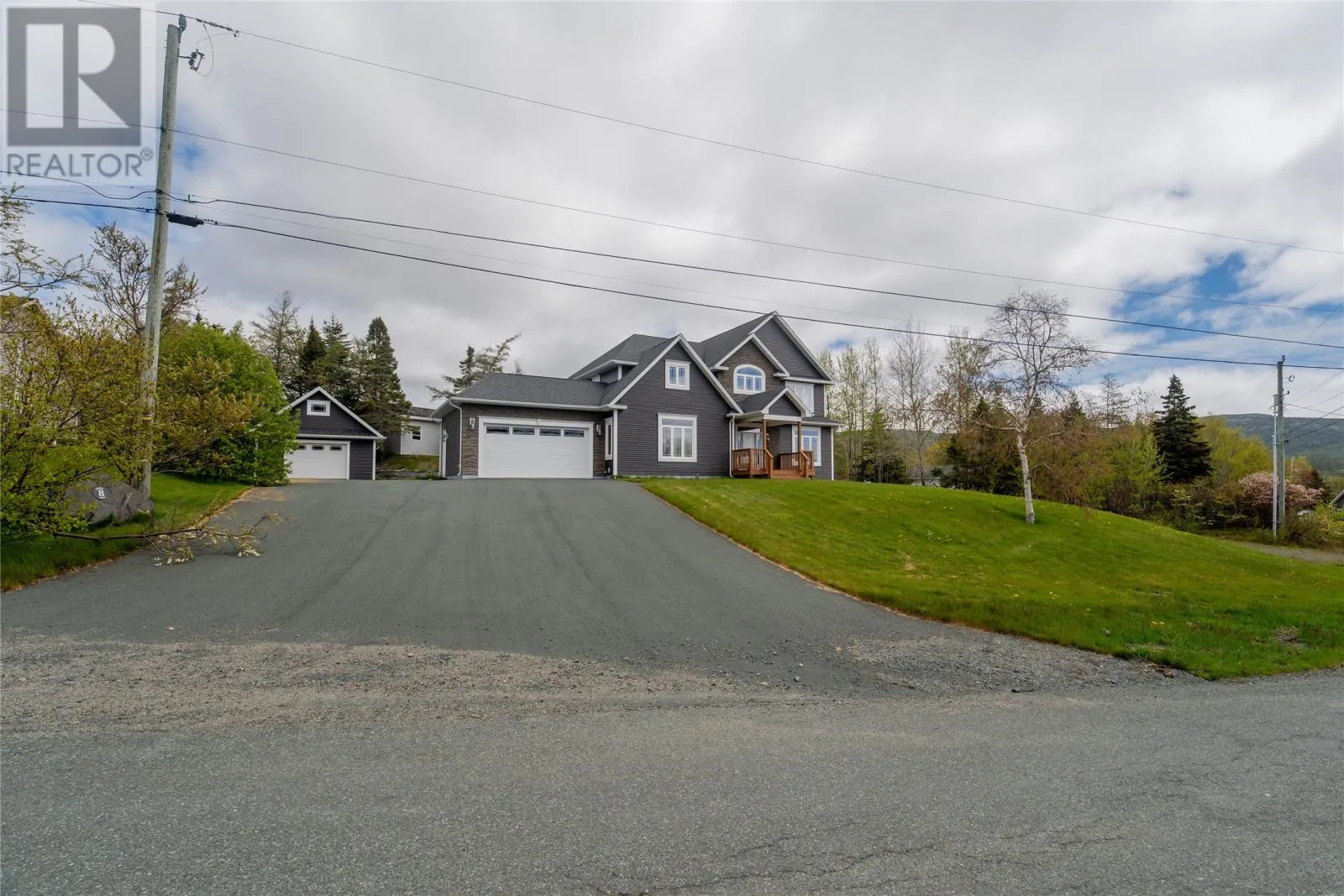 8 Harvey Place