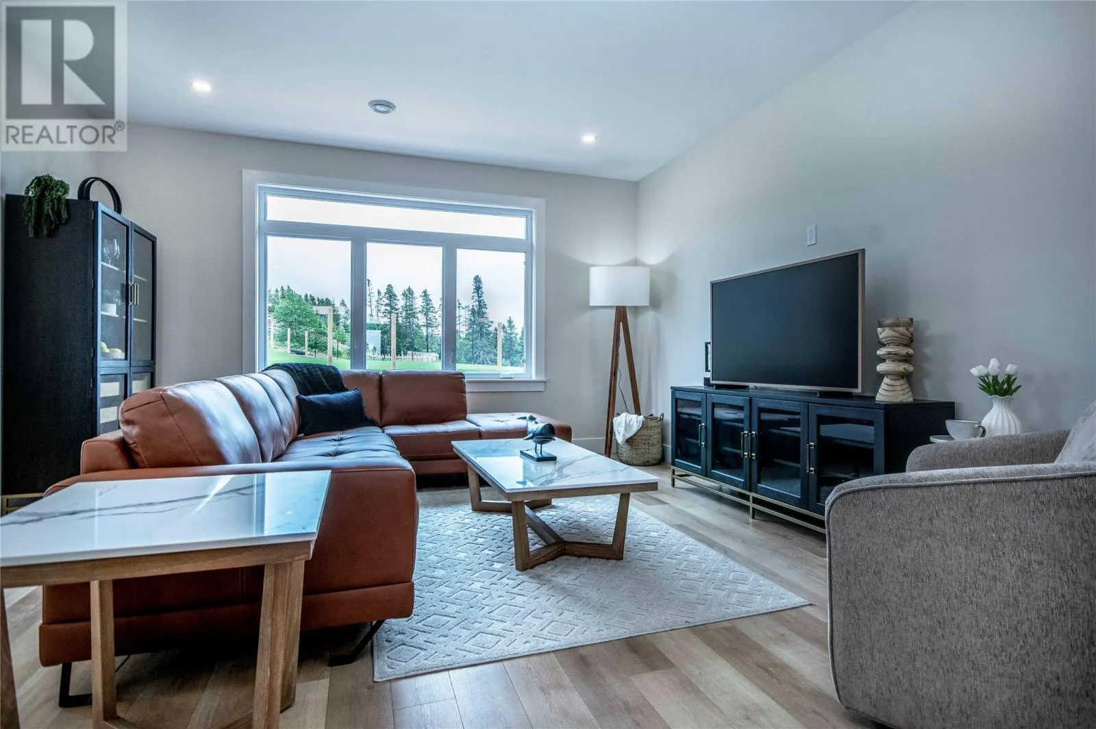 13 Reddley Place