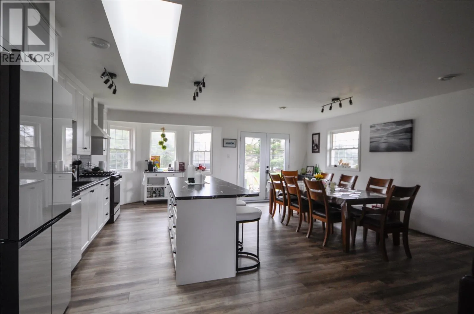 2-4 Burntwoods Place