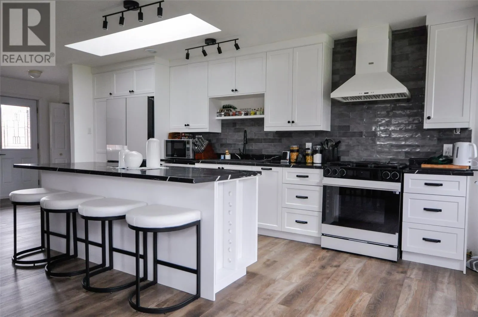 2-4 Burntwoods Place