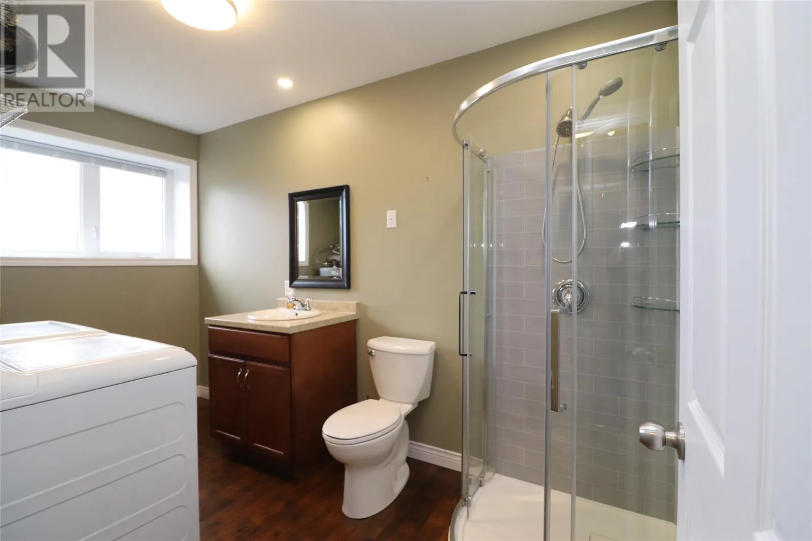 7 Squires Road