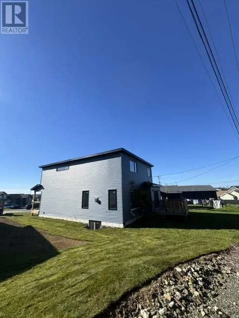 8 St. Lawrence Place
