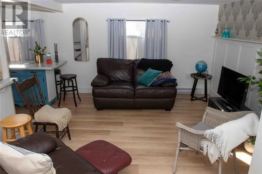 17-19 John Cabot Drive