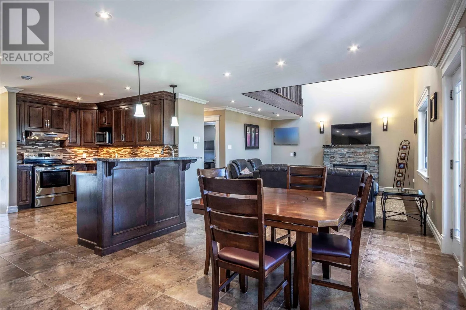 84 Farm Road