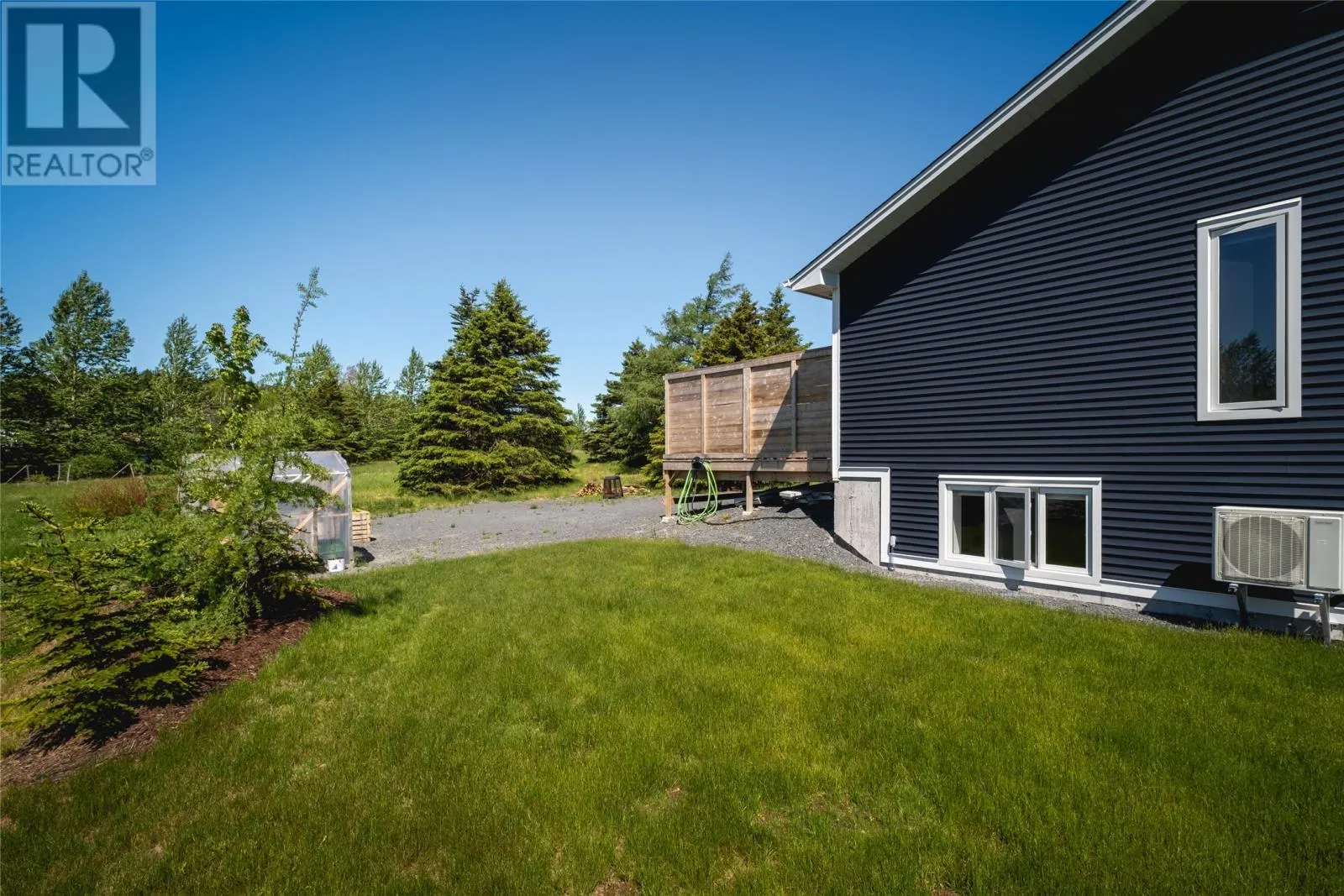 7 Bridle Path