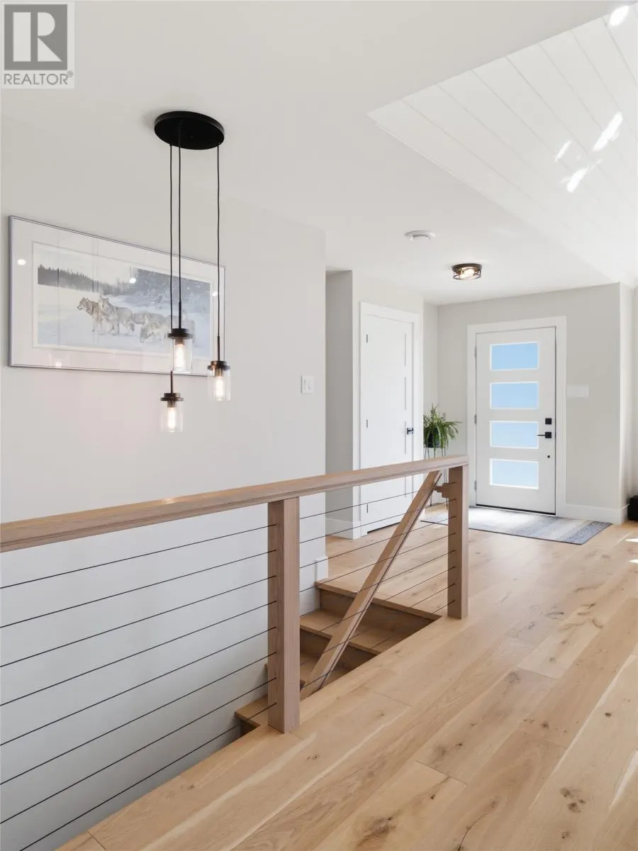 7 Bridle Path