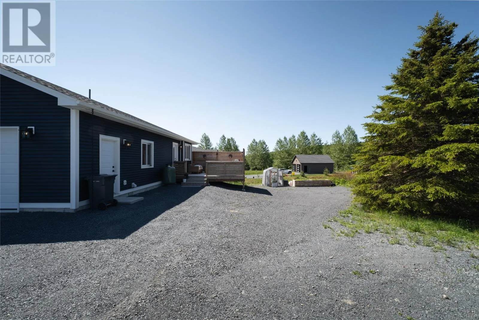 7 Bridle Path