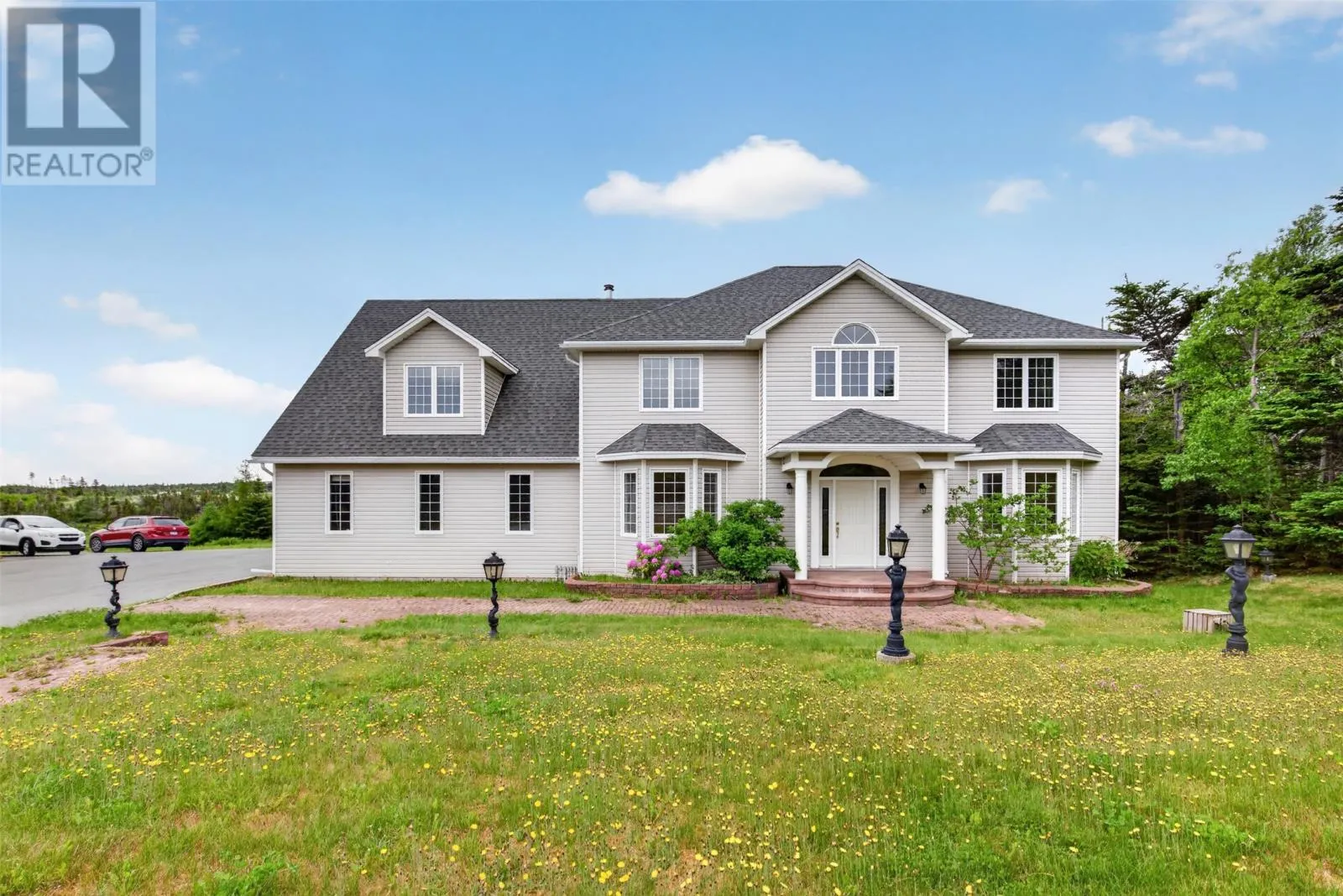 34 OLIVERS POND Place