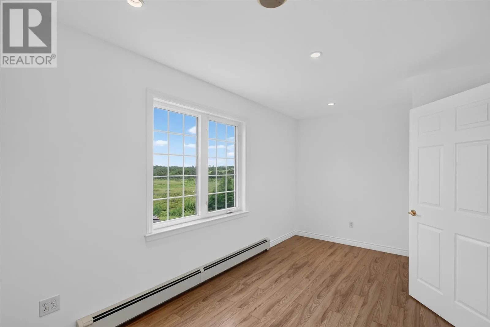 34 OLIVERS POND Place