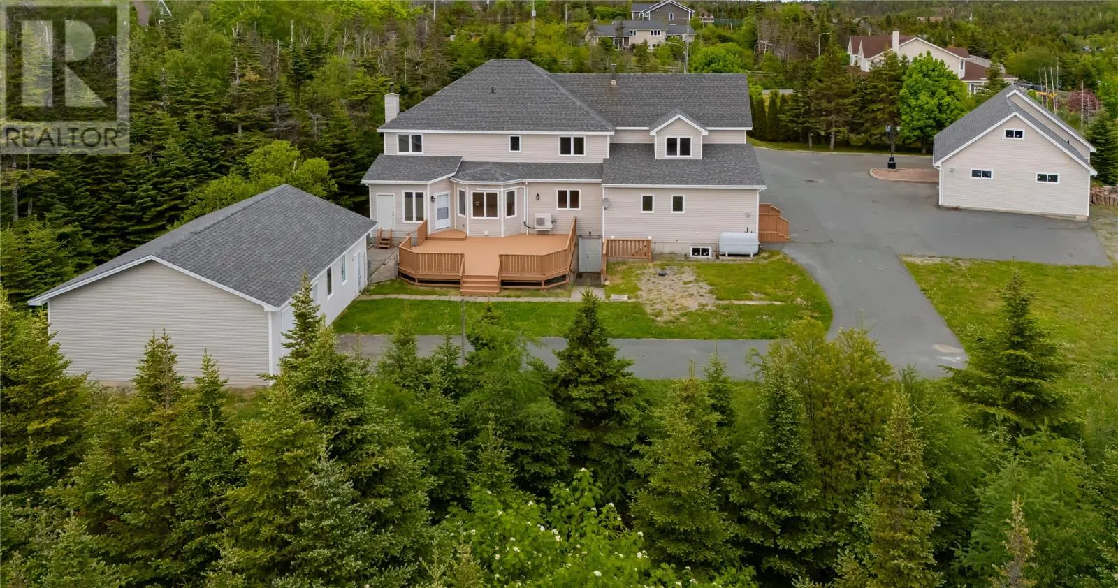 34 OLIVERS POND Place