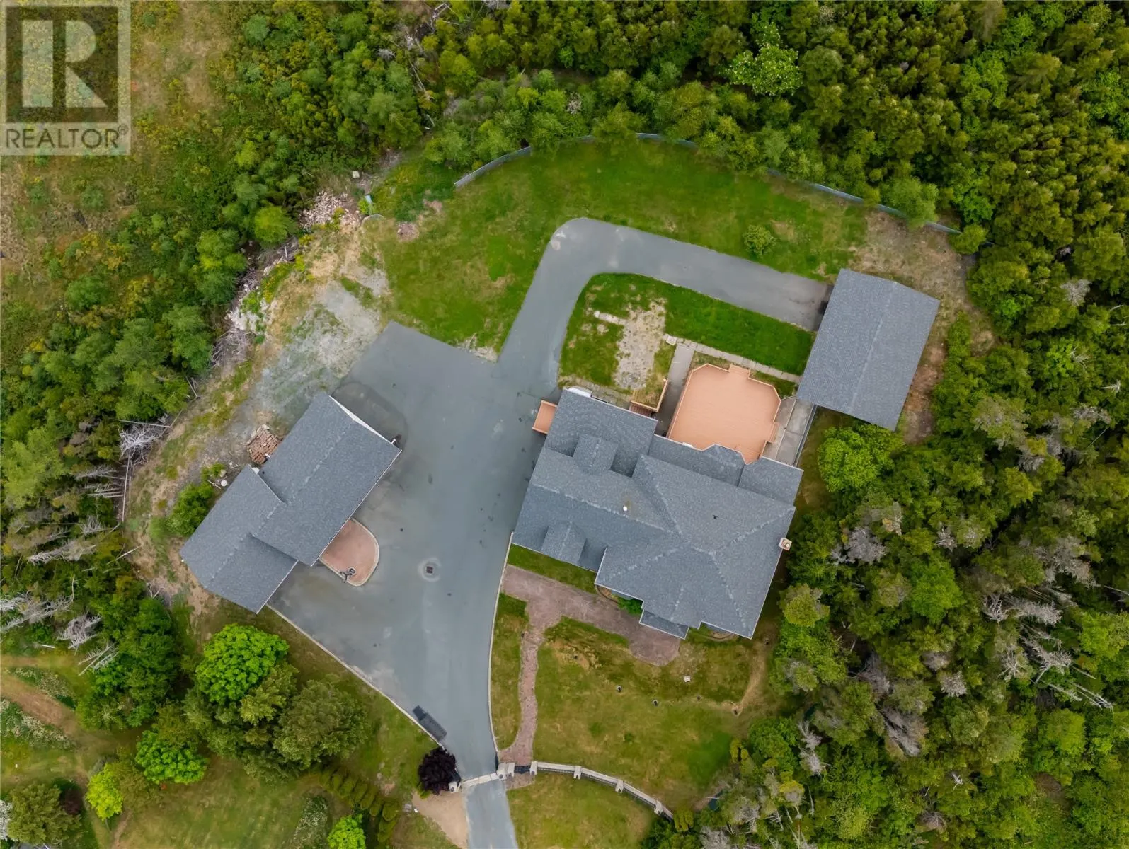 34 OLIVERS POND Place