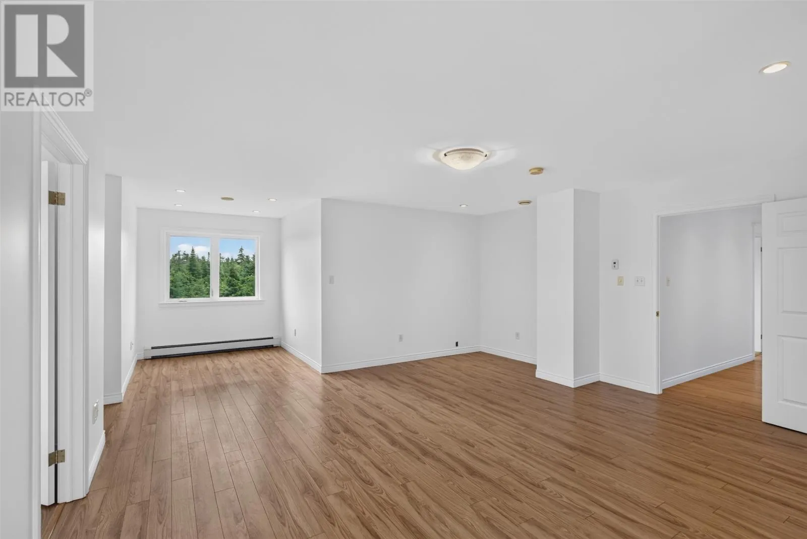 34 OLIVERS POND Place
