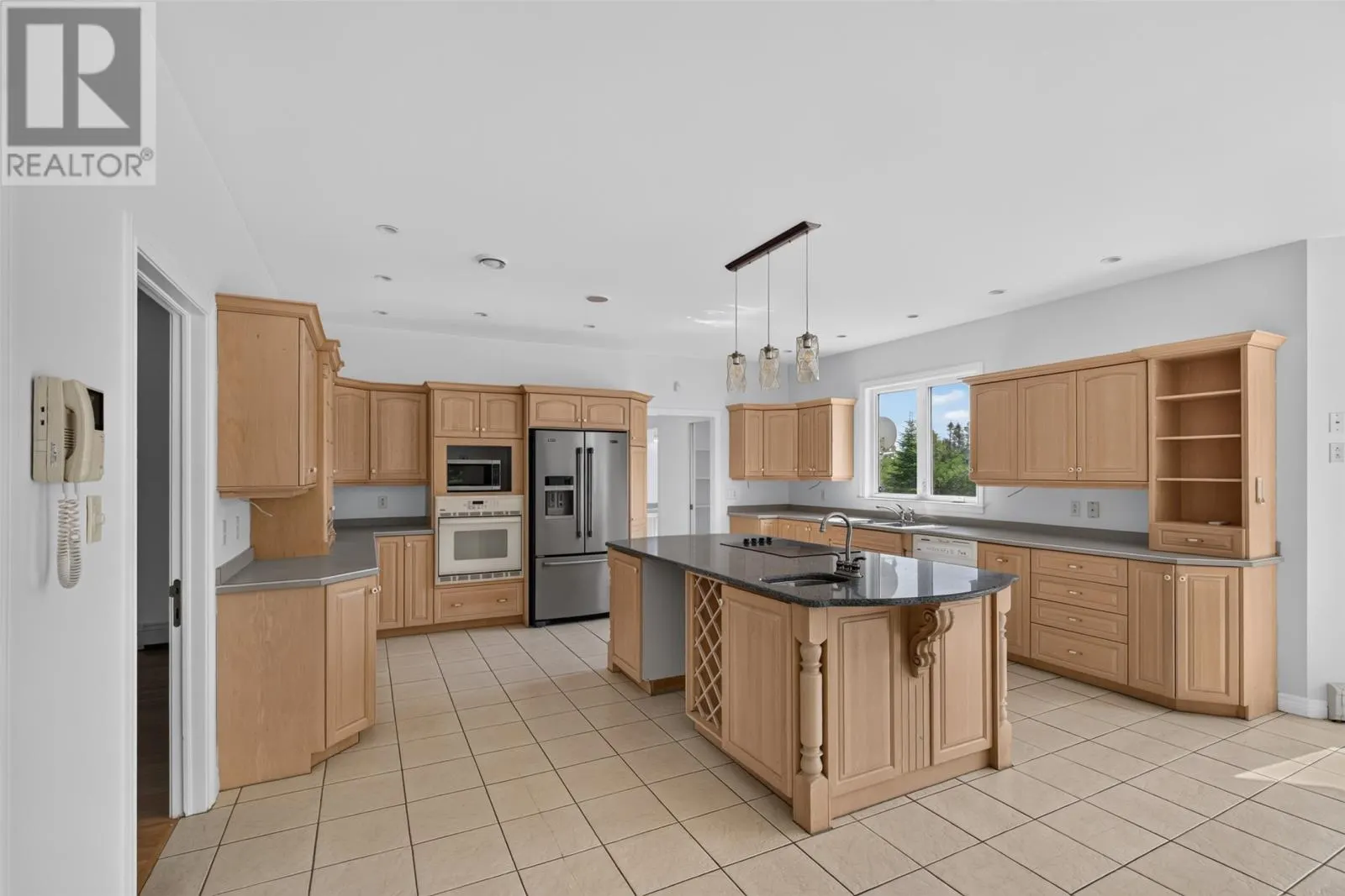 34 OLIVERS POND Place