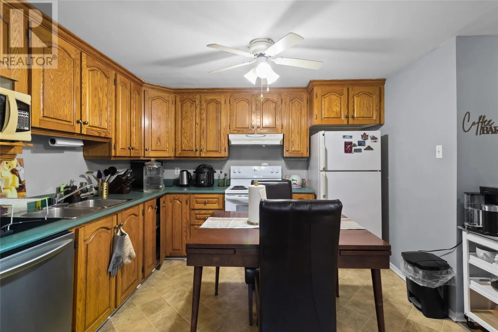 6 Riverview Avenue