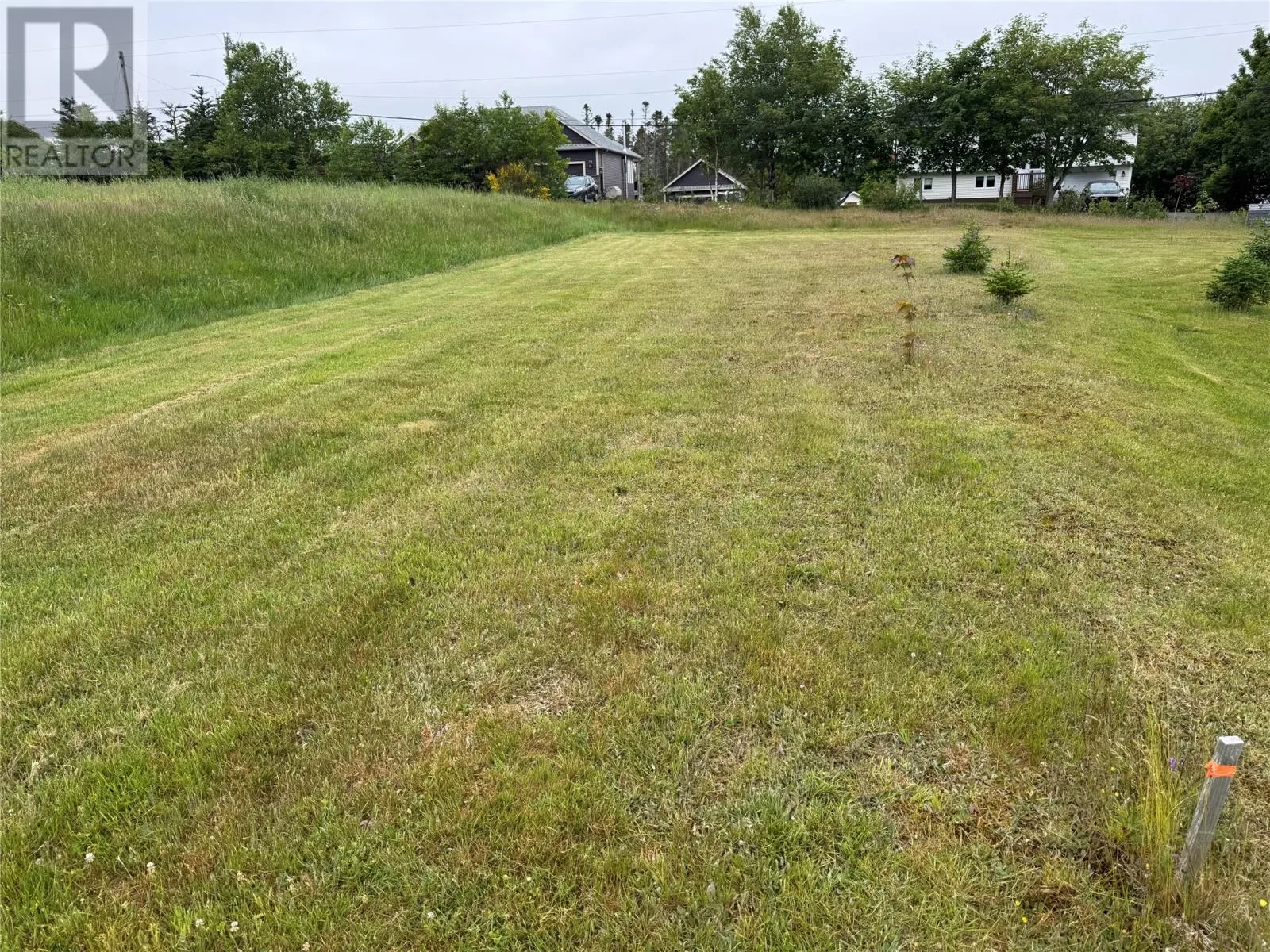 17 Middle Ridge