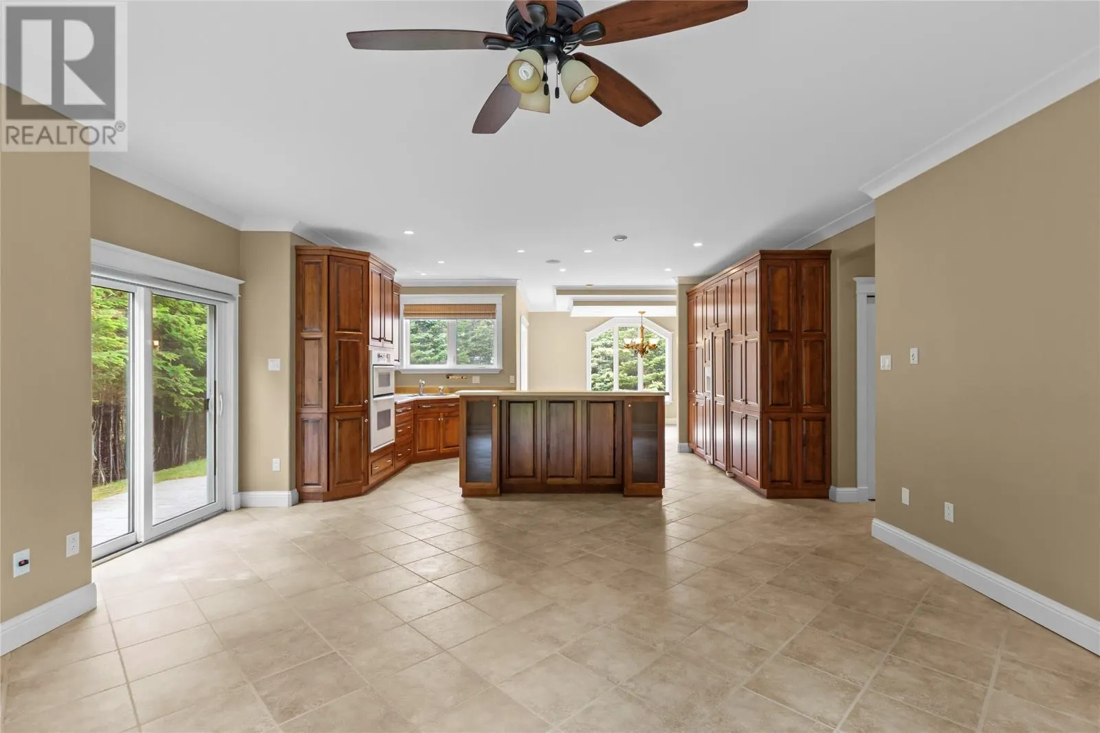 8 Cayman Drive