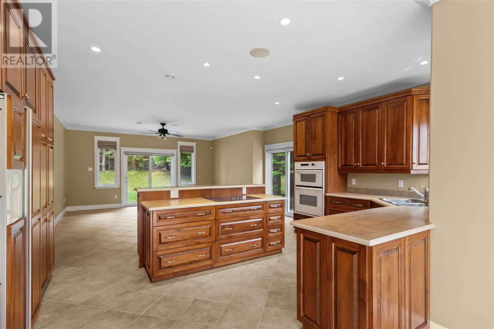 8 Cayman Drive