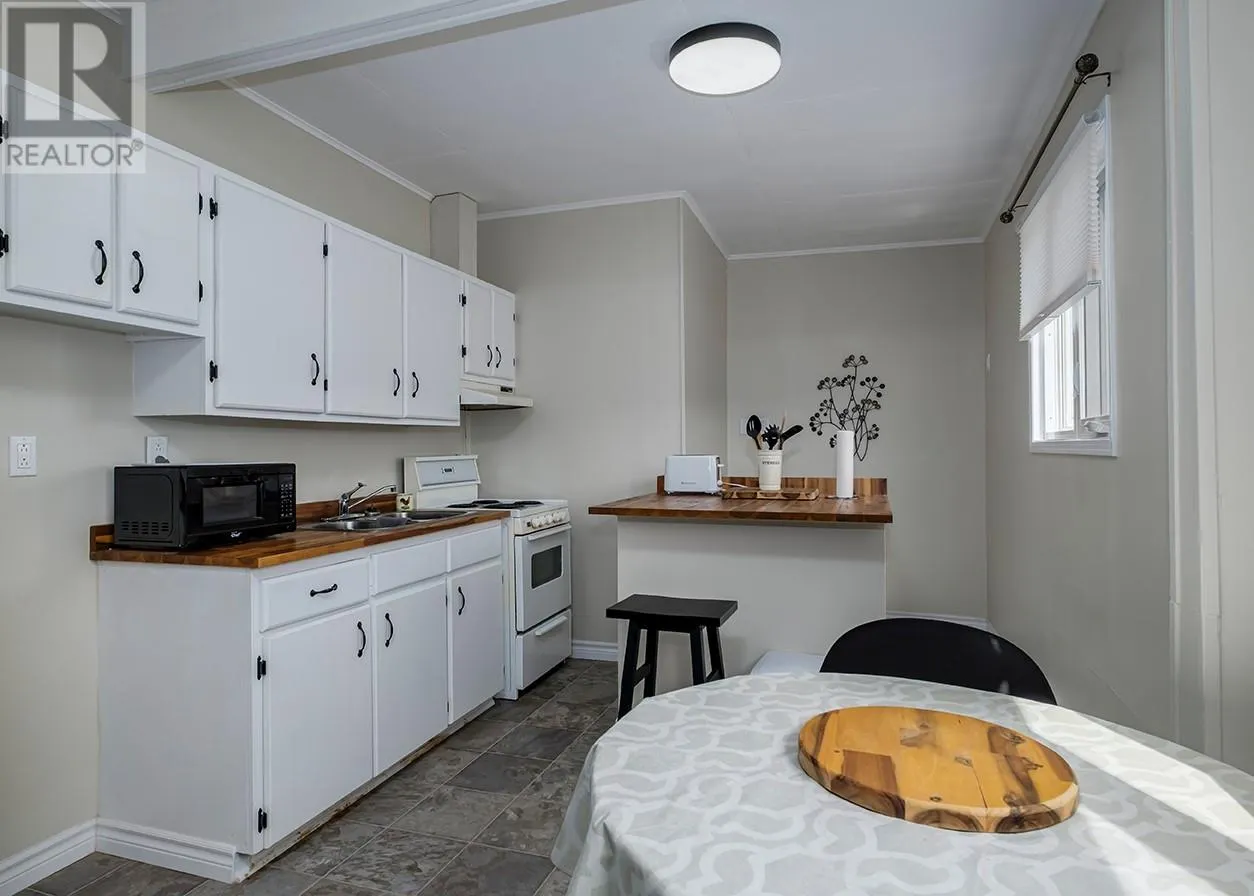 14 Freshwater Crescent
