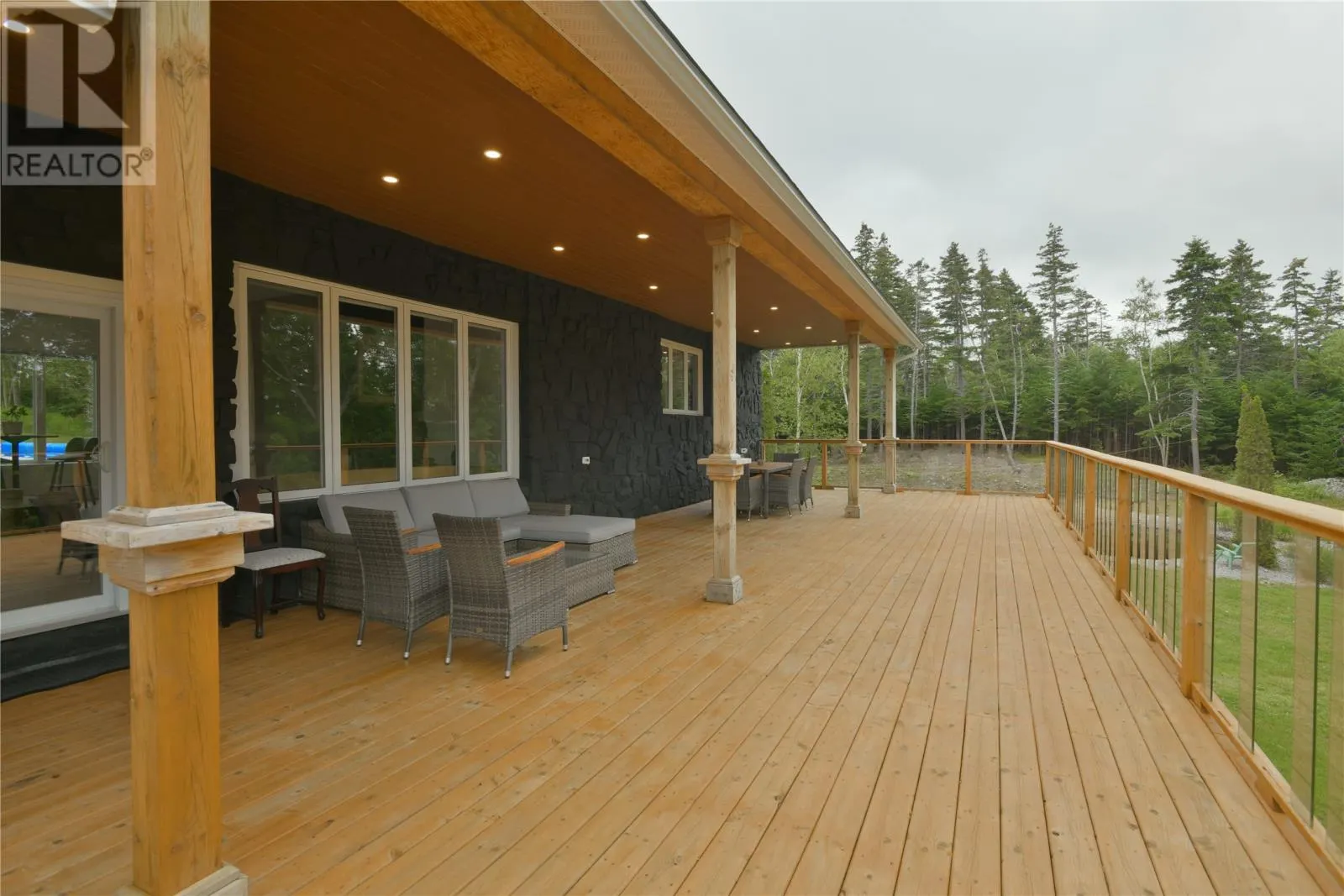53 E Lawrence Pond Road